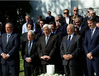 Σε κλειστό κύκλο τελέστηκε σήμερα το πρωί το μνημόσυνο του Κ.Καραμανλή